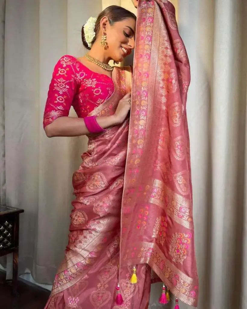 SAREE