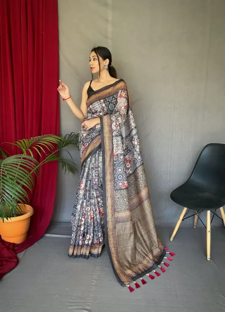 SAREE
