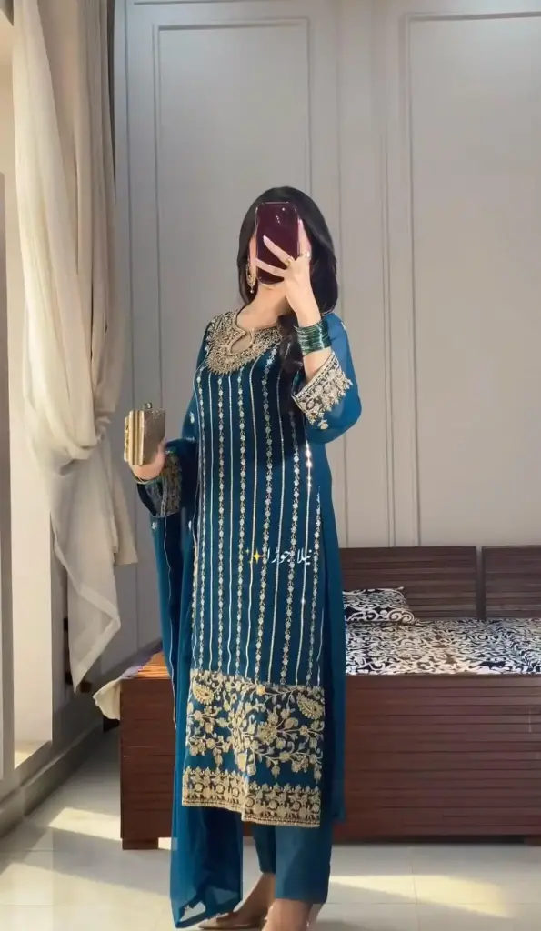DRESS