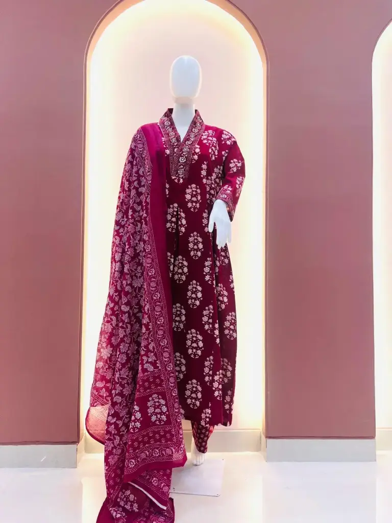 DRESS