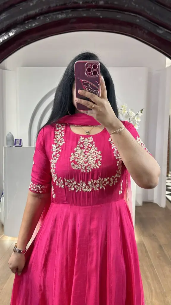 DRESS