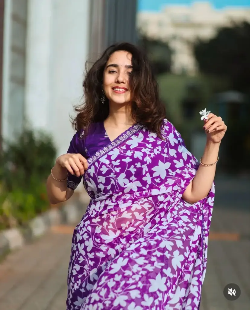 SAREE 