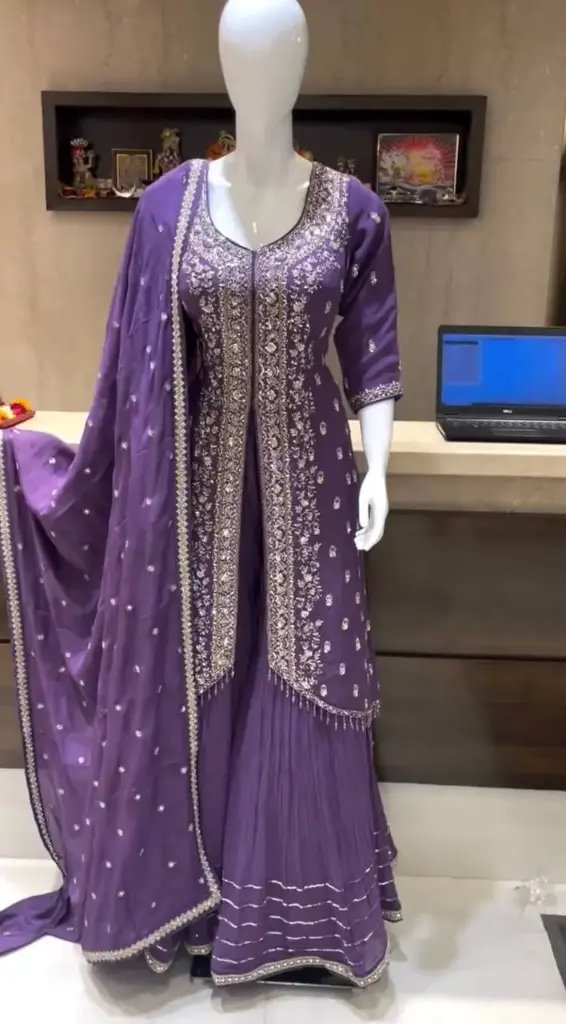 DRESS