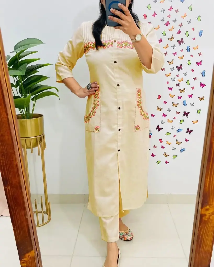 DRESS