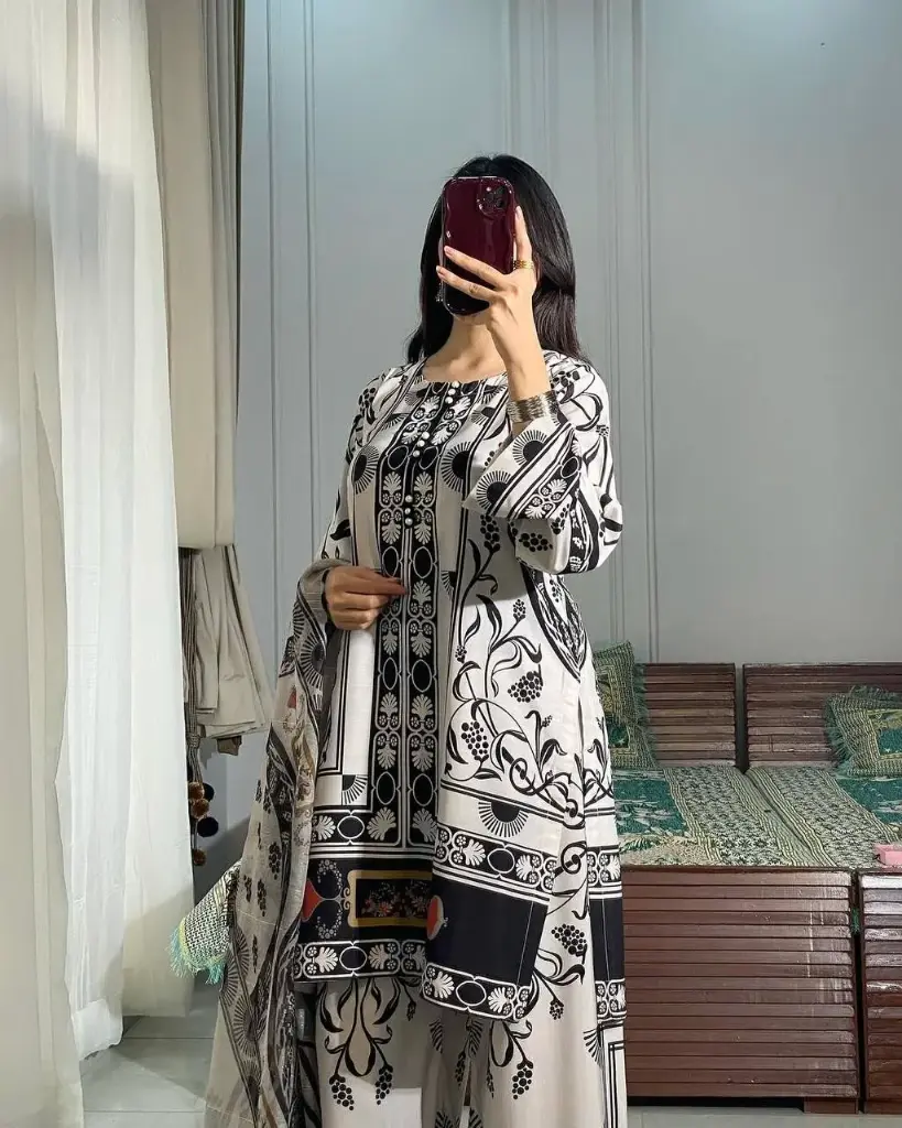 NEW DRESS 